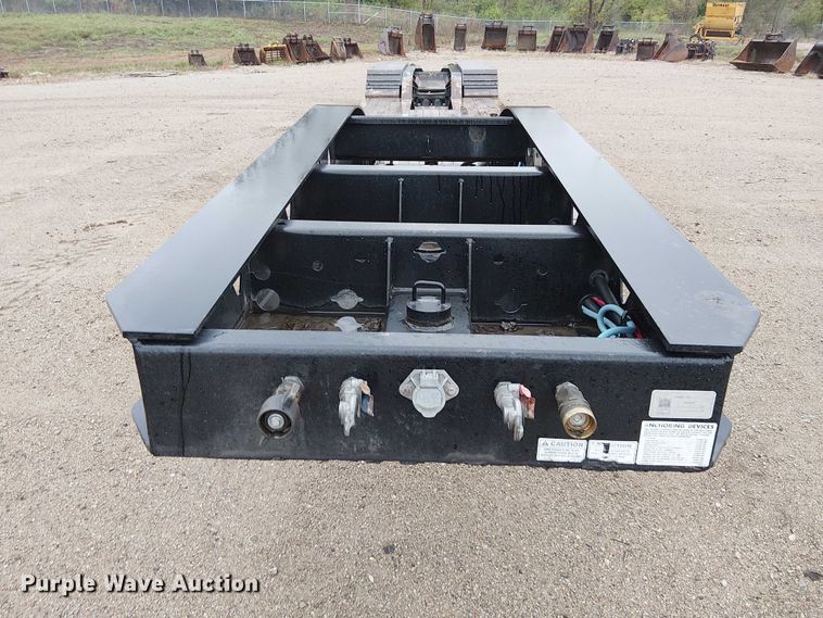 image for item DU3722 2016 Trail King TK110HDG lowboy equipment trailer