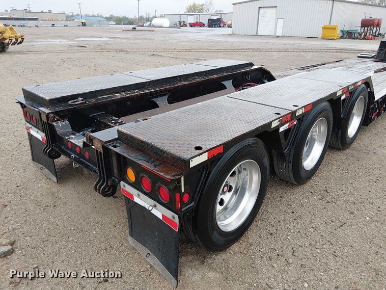 image for item DU3722 2016 Trail King TK110HDG lowboy equipment trailer