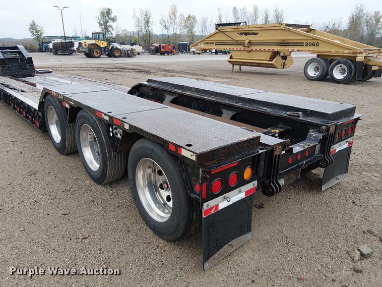 image for item DU3722 2016 Trail King TK110HDG lowboy equipment trailer