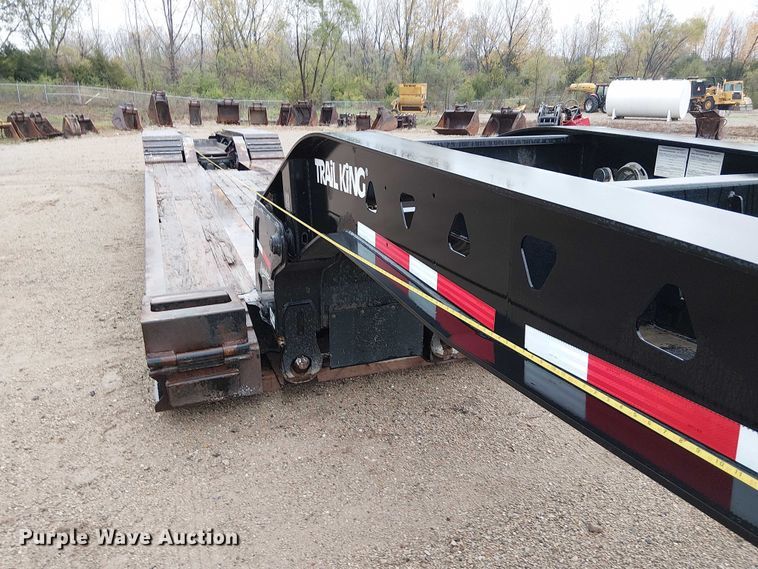 image for item DU3722 2016 Trail King TK110HDG lowboy equipment trailer