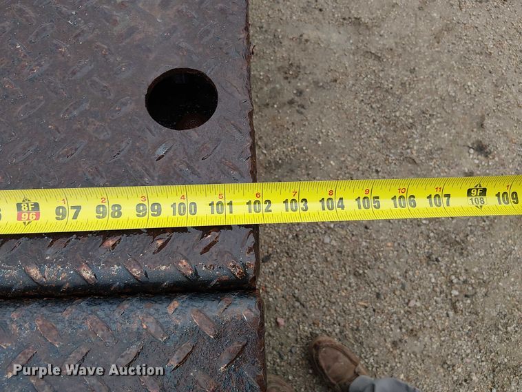 image for item DU3722 2016 Trail King TK110HDG lowboy equipment trailer