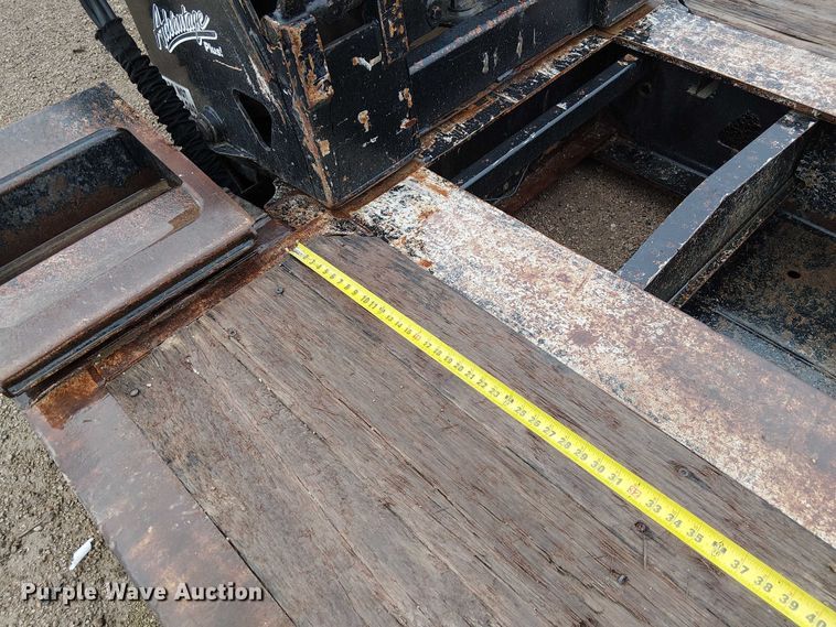 image for item DU3722 2016 Trail King TK110HDG lowboy equipment trailer