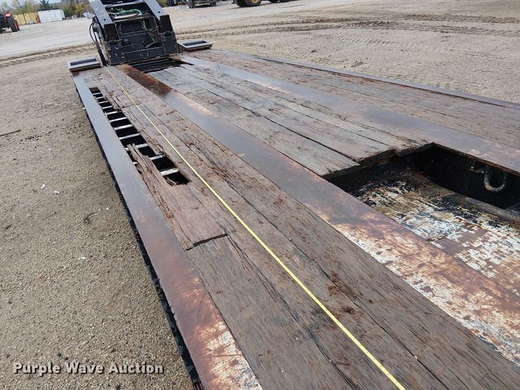 image for item DU3722 2016 Trail King TK110HDG lowboy equipment trailer