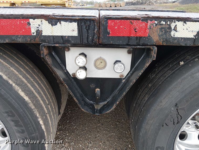 image for item DU3722 2016 Trail King TK110HDG lowboy equipment trailer