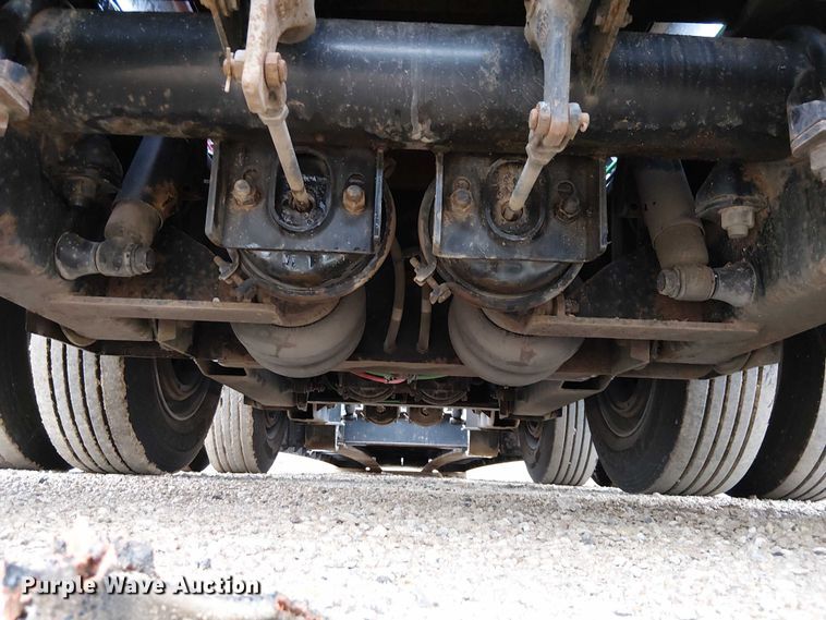 image for item DU3722 2016 Trail King TK110HDG lowboy equipment trailer