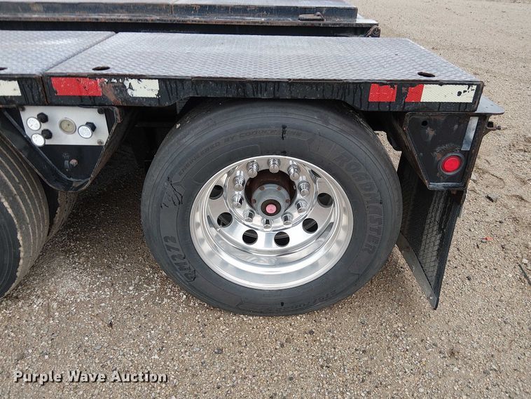 image for item DU3722 2016 Trail King TK110HDG lowboy equipment trailer