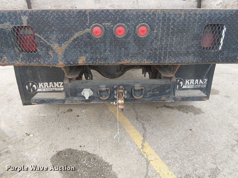 image for item DU3726 2004 International 4300 flatbed truck