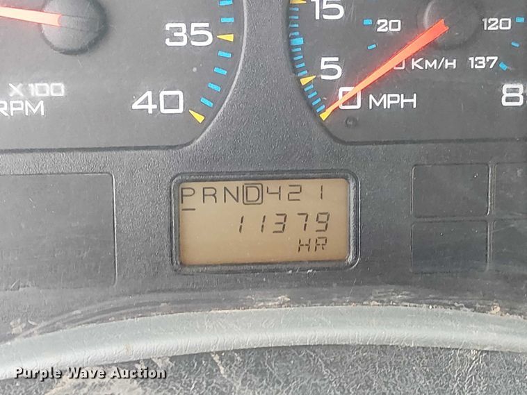 image for item DU3726 2004 International 4300 flatbed truck