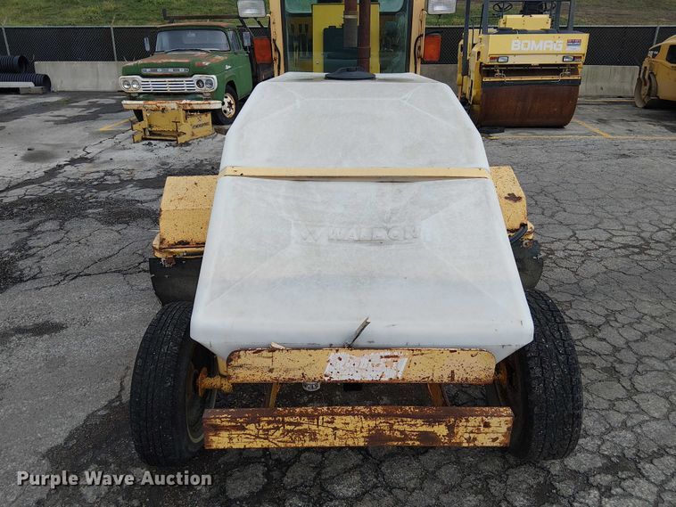 image for item DU3727 SweepMaster 250 broom