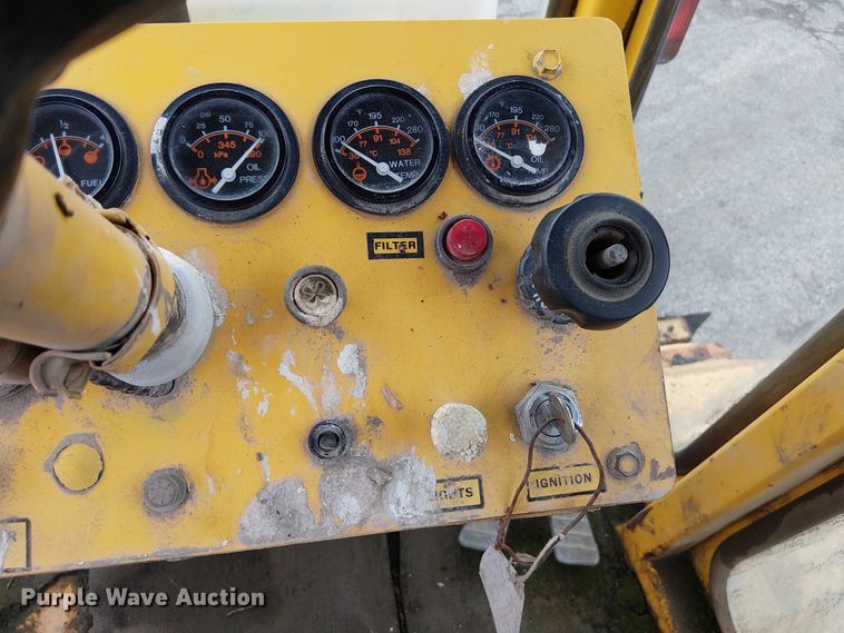 image for item DU3727 SweepMaster 250 broom