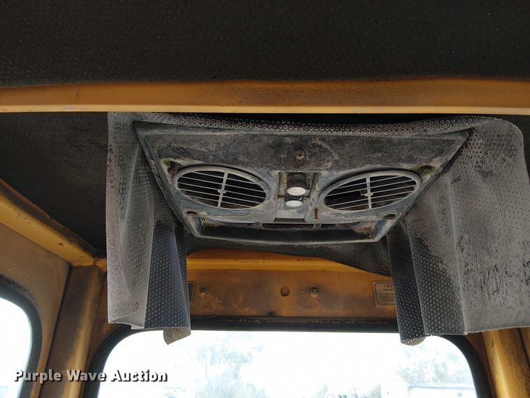 image for item DU3727 SweepMaster 250 broom