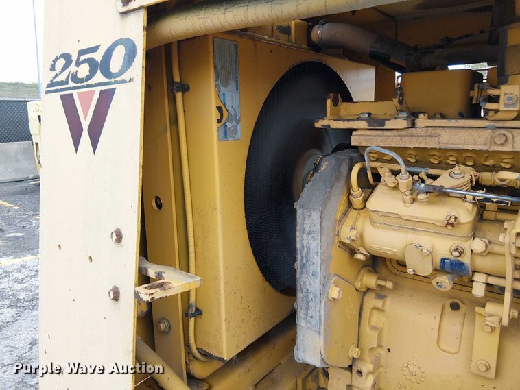 image for item DU3727 SweepMaster 250 broom