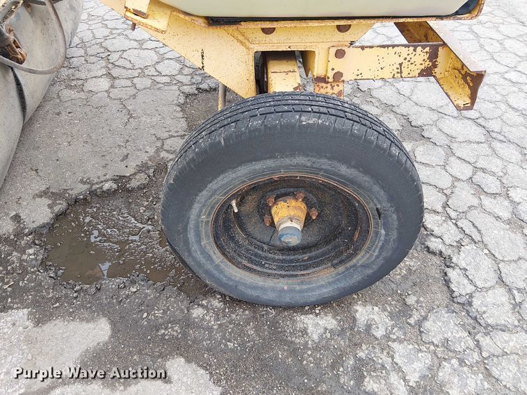 image for item DU3727 SweepMaster 250 broom