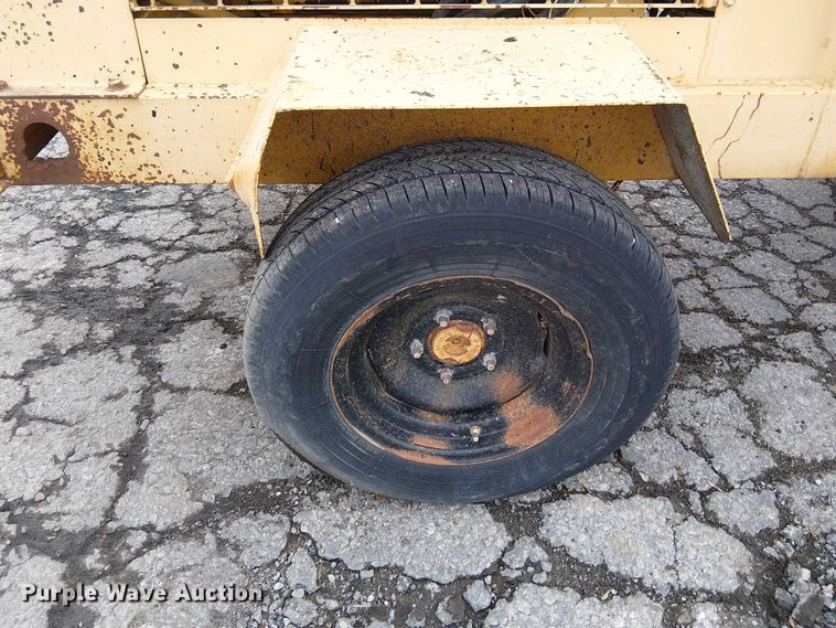 image for item DU3727 SweepMaster 250 broom