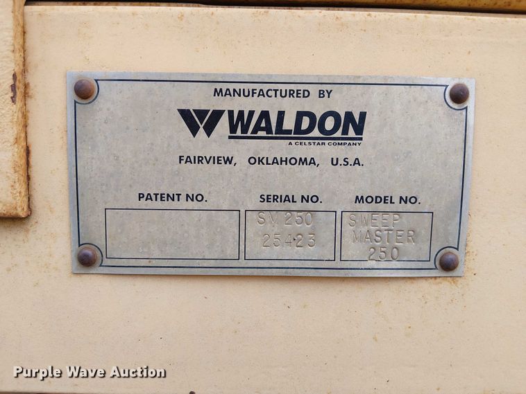 image for item DU3727 SweepMaster 250 broom