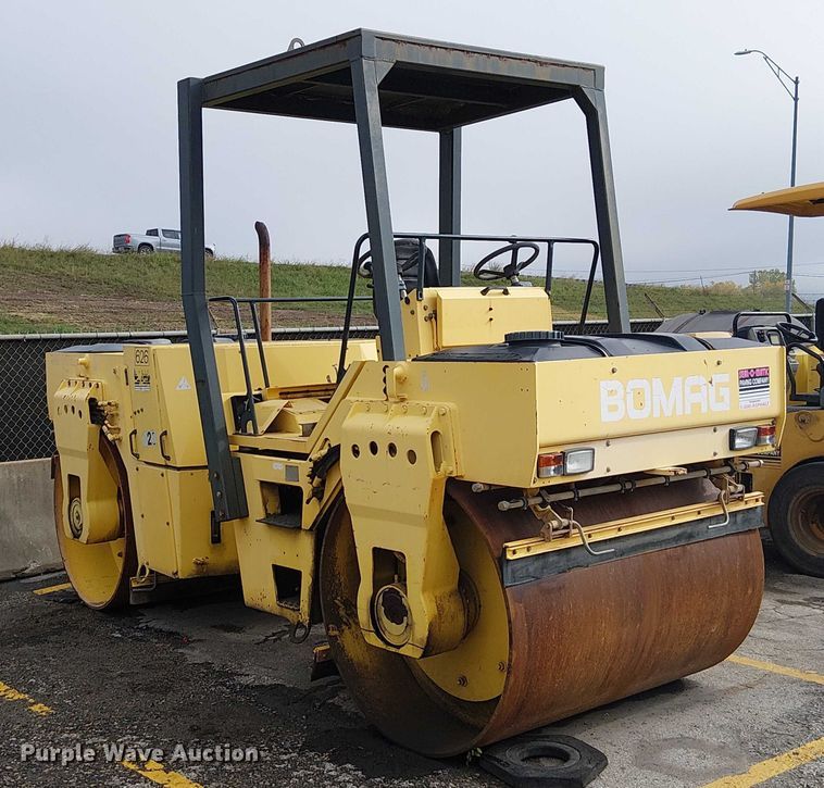 COMPACTADOR 2000 BOMAG BW161AD2