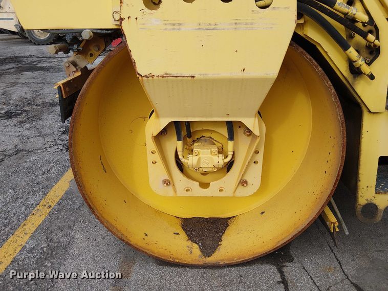 image for item DU3728 2000 Bomag BW 161 AD-2 double drum vibratory roller