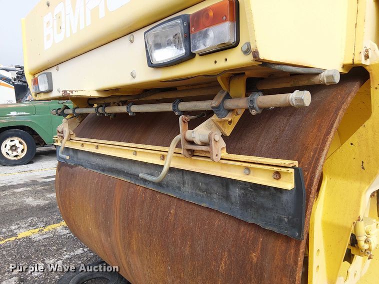 image for item DU3728 2000 Bomag BW 161 AD-2 double drum vibratory roller