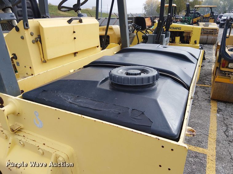 image for item DU3728 2000 Bomag BW 161 AD-2 double drum vibratory roller