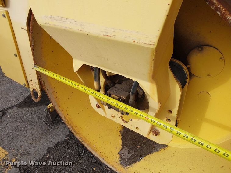 image for item DU3728 2000 Bomag BW 161 AD-2 double drum vibratory roller