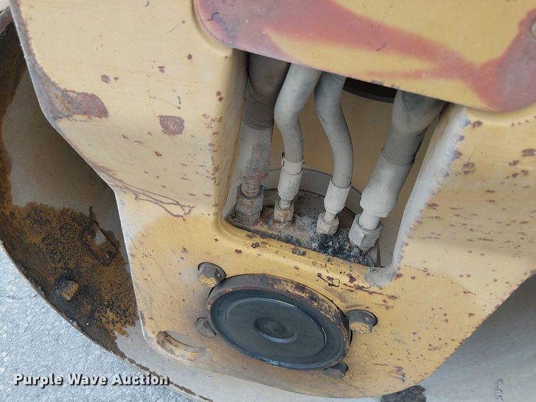 image for item DU3729 2009 Caterpillar CC34 single drum vibratory roller