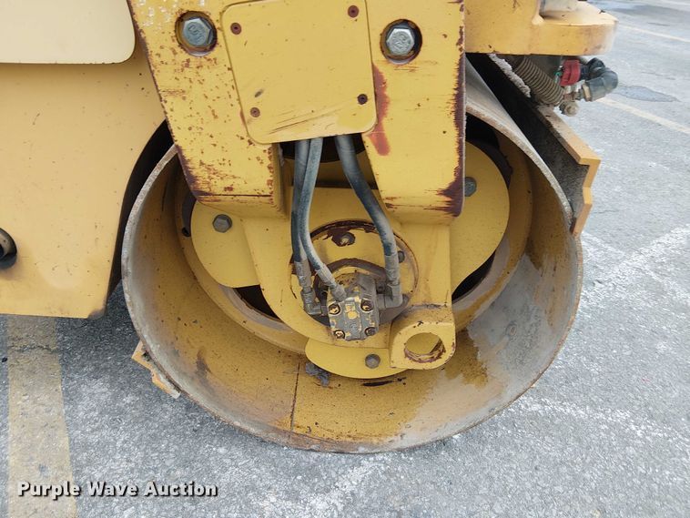 image for item DU3729 2009 Caterpillar CC34 single drum vibratory roller