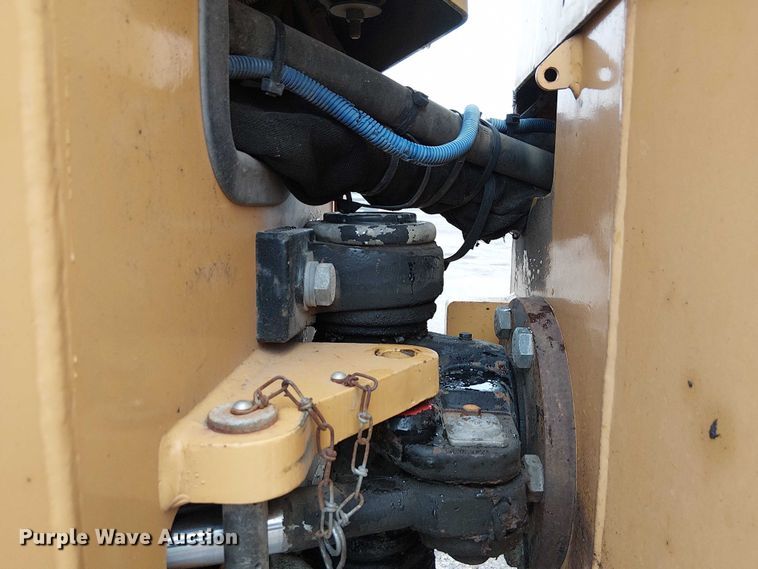 image for item DU3729 2009 Caterpillar CC34 single drum vibratory roller