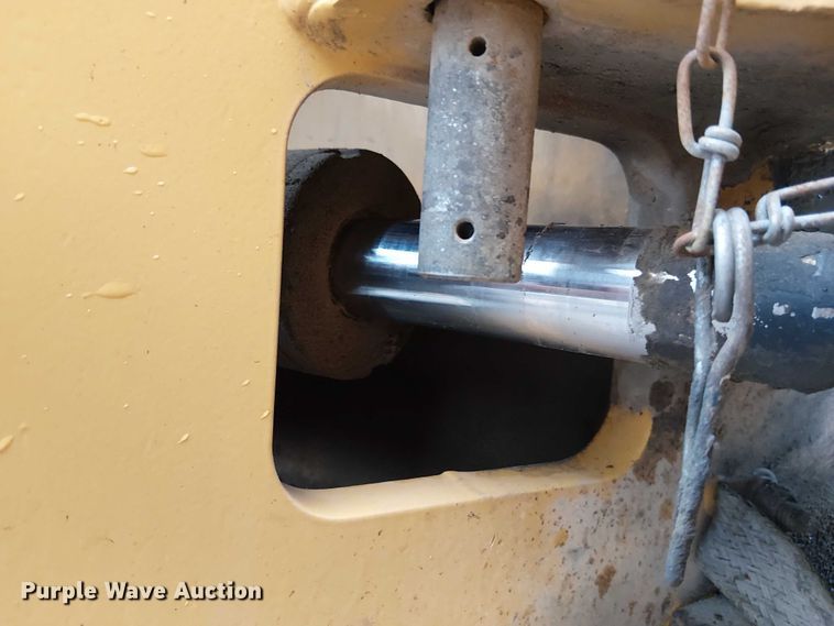 image for item DU3729 2009 Caterpillar CC34 single drum vibratory roller