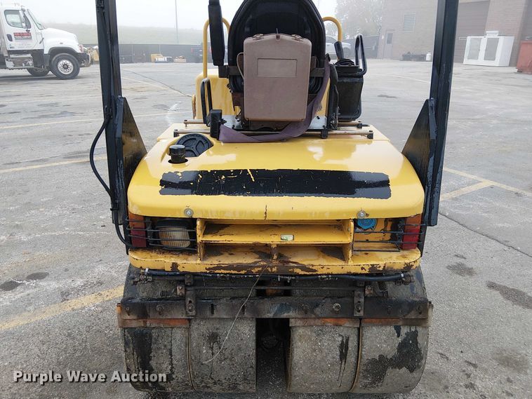 image for item DU3729 2009 Caterpillar CC34 single drum vibratory roller