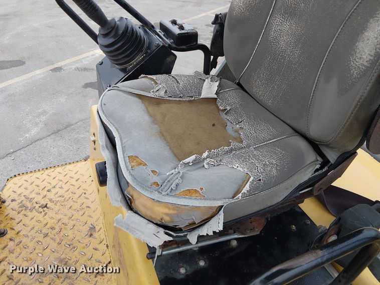 image for item DU3729 2009 Caterpillar CC34 single drum vibratory roller