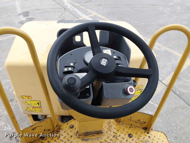 image for item DU3729 2009 Caterpillar CC34 single drum vibratory roller