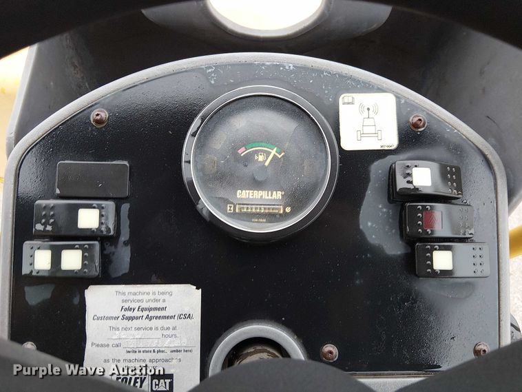 image for item DU3729 2009 Caterpillar CC34 single drum vibratory roller