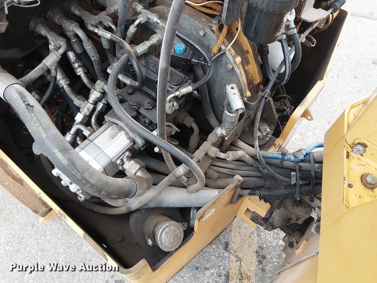 image for item DU3729 2009 Caterpillar CC34 single drum vibratory roller