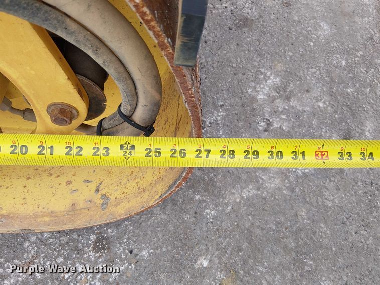 image for item DU3730 2005 Bomag BW 120 AD-4 double drum roller compactor