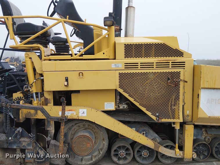 image for item DU3731 2008 Caterpillar AP1055D paver