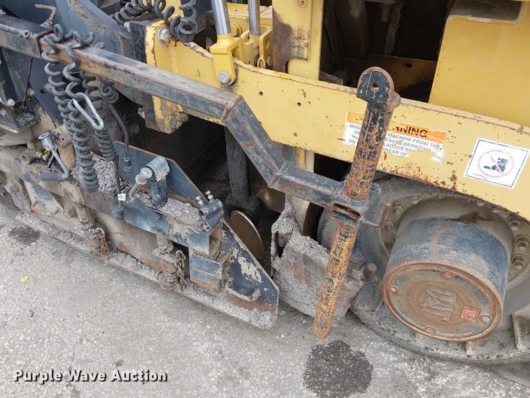 image for item DU3731 2008 Caterpillar AP1055D paver