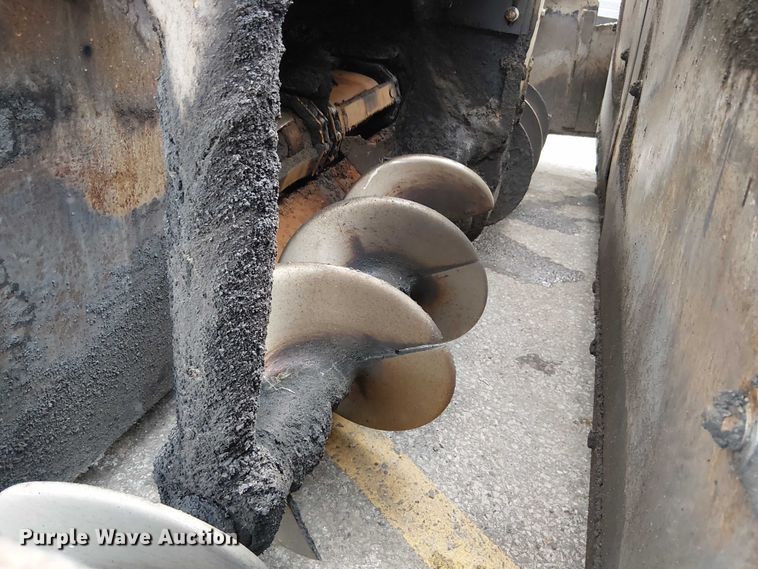 image for item DU3731 2008 Caterpillar AP1055D paver