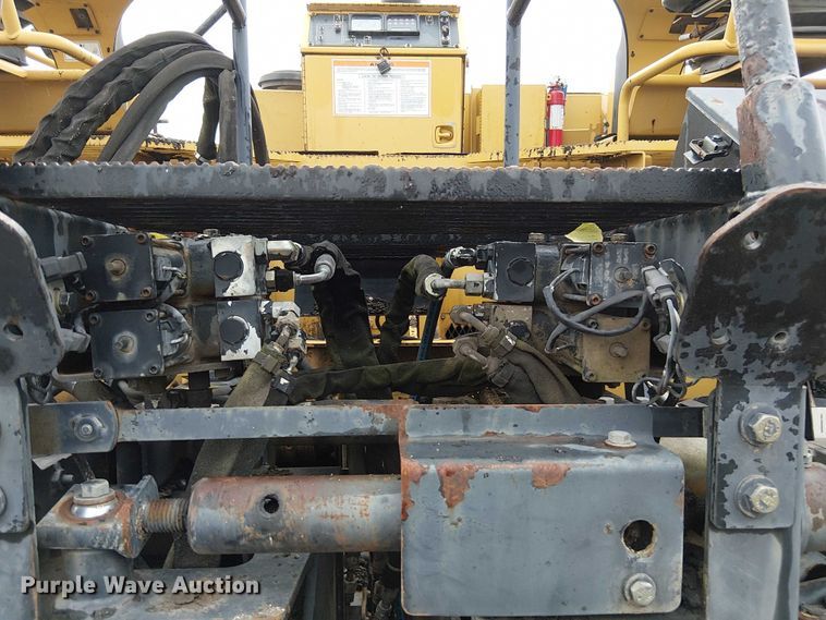 image for item DU3731 2008 Caterpillar AP1055D paver