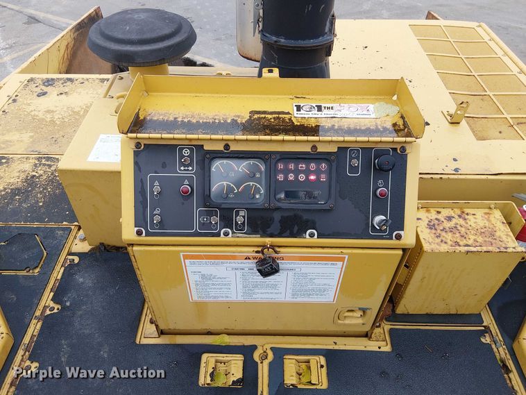 image for item DU3731 2008 Caterpillar AP1055D paver