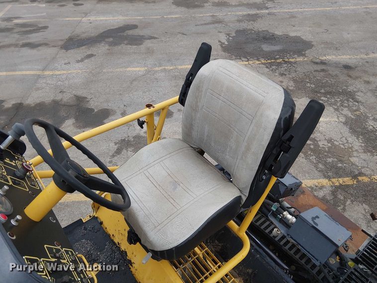 image for item DU3731 2008 Caterpillar AP1055D paver