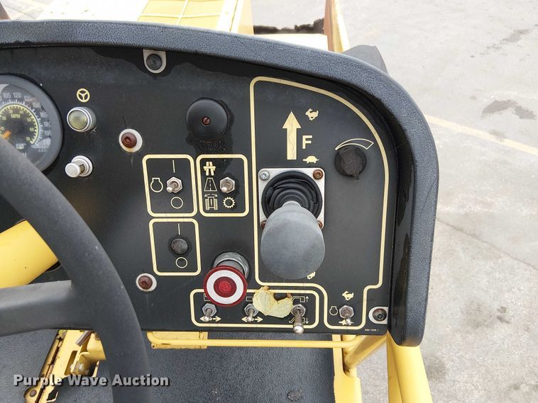 image for item DU3731 2008 Caterpillar AP1055D paver