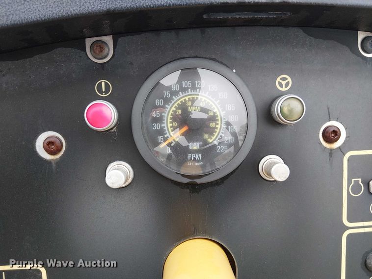 image for item DU3731 2008 Caterpillar AP1055D paver