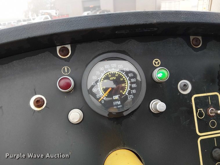 image for item DU3731 2008 Caterpillar AP1055D paver