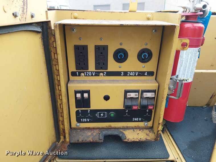 image for item DU3731 2008 Caterpillar AP1055D paver