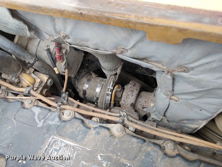 image for item DU3731 2008 Caterpillar AP1055D paver