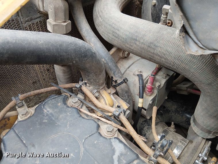 image for item DU3731 2008 Caterpillar AP1055D paver