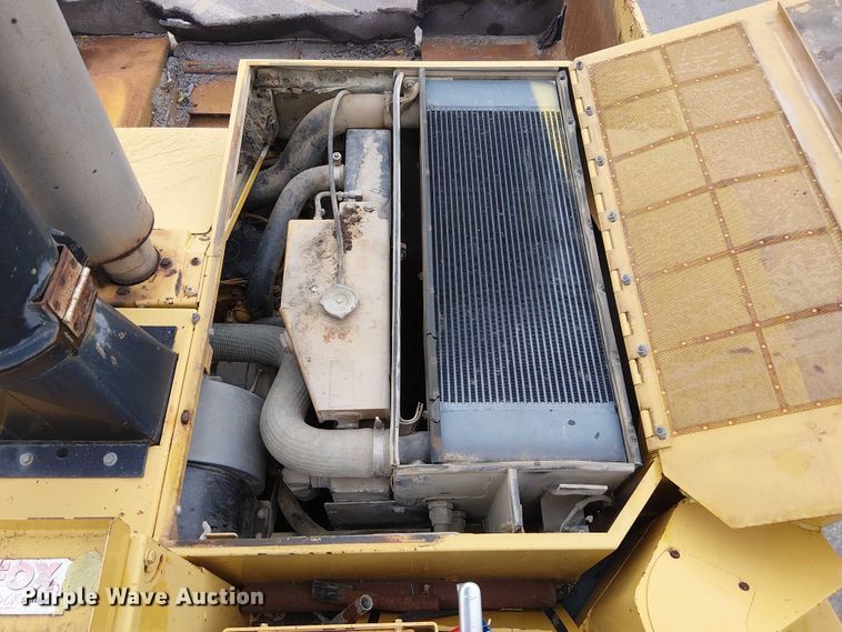 image for item DU3731 2008 Caterpillar AP1055D paver