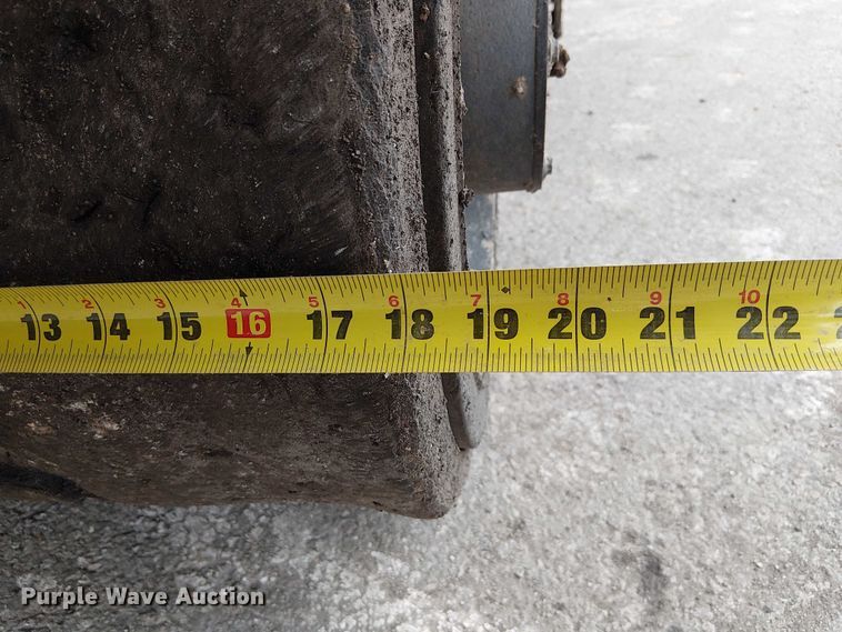 image for item DU3731 2008 Caterpillar AP1055D paver