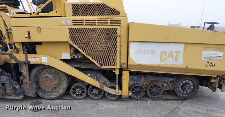 image for item DU3731 2008 Caterpillar AP1055D paver
