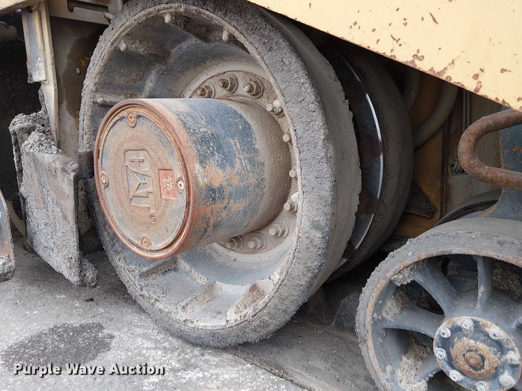 image for item DU3731 2008 Caterpillar AP1055D paver